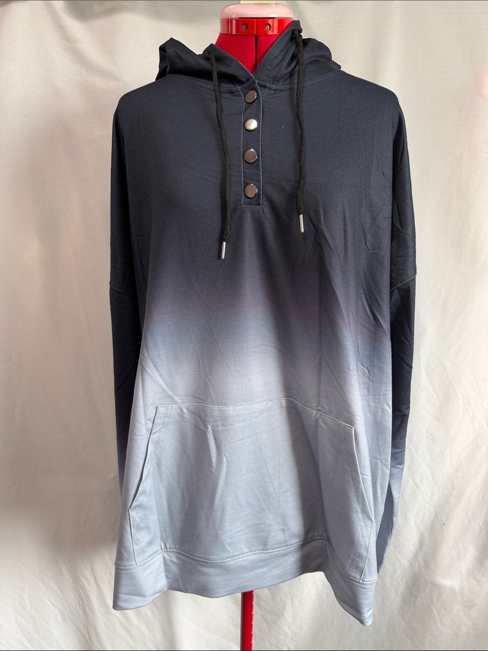 Women's Ombre Hooded Pullover Sweatshirt - Black to Light Gray
